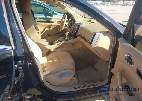 2012 Porsche Cayenne z USA, uszkodzony, nr VIN WP1AA2A25CLA09968